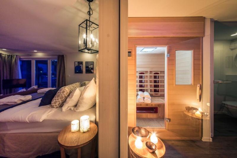 Lieblingsplatz - Schwimmendes Seehotel Botel *