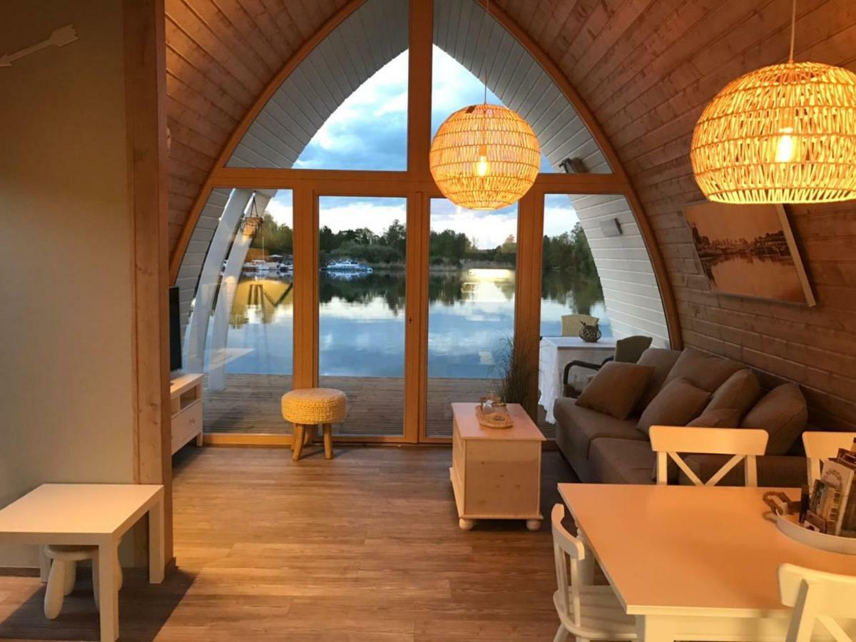 Lieblingsplatz - Schwimmendes Seehotel Elbe-Parey